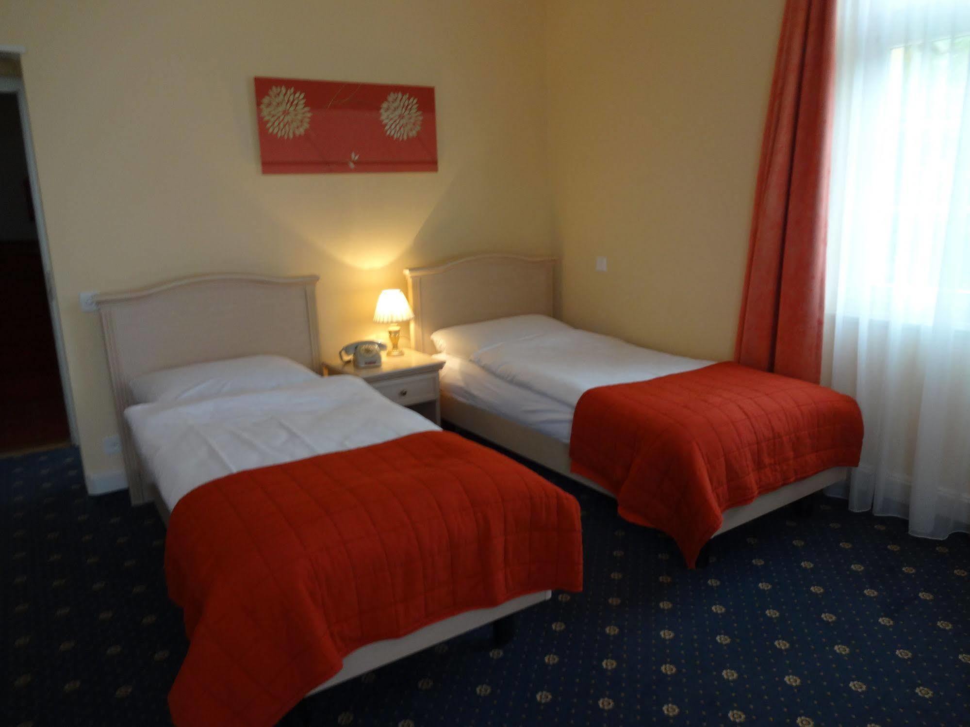 Hotel Schweizerhof Weggis Buitenkant foto