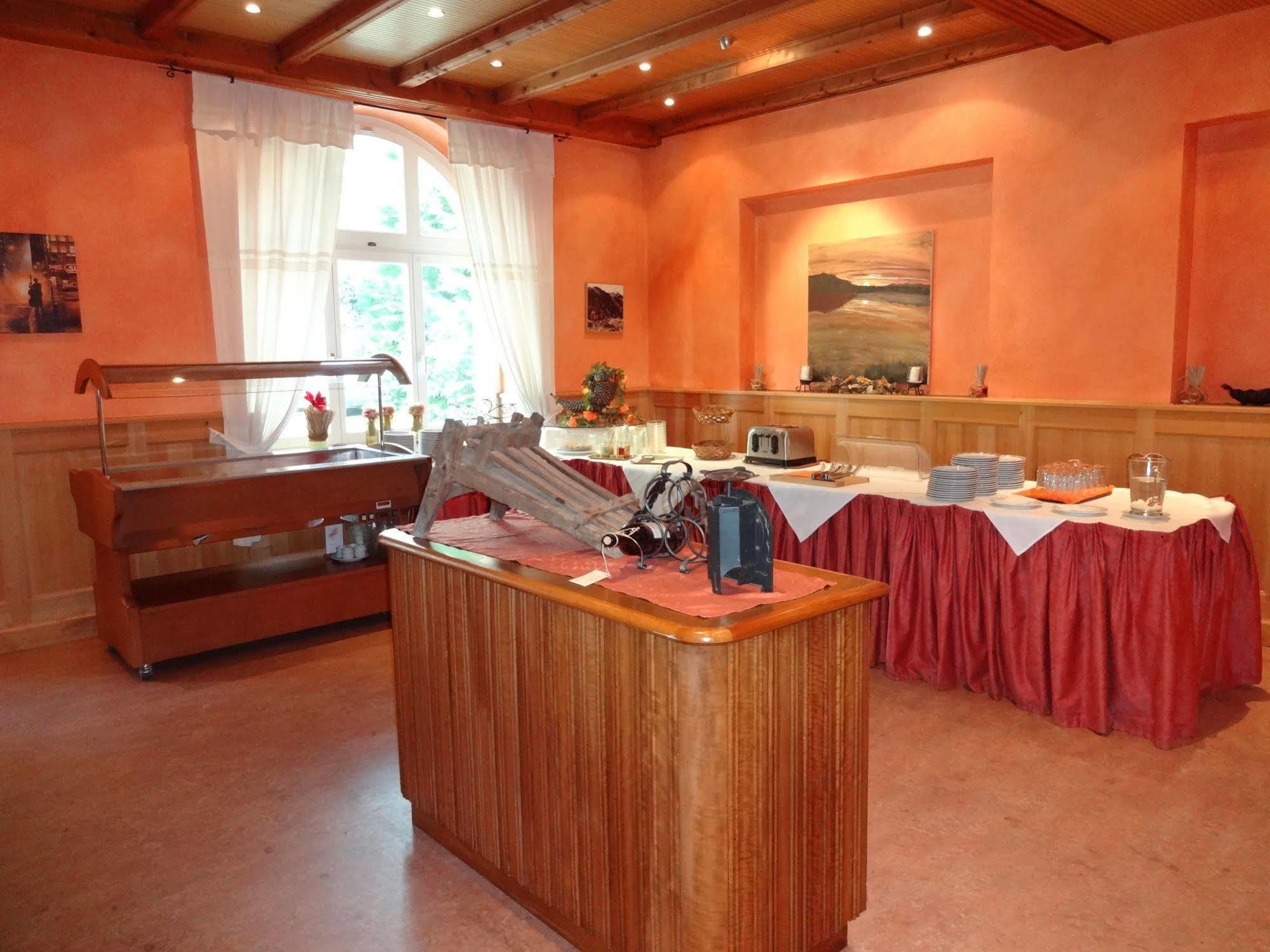 Hotel Schweizerhof Weggis Buitenkant foto